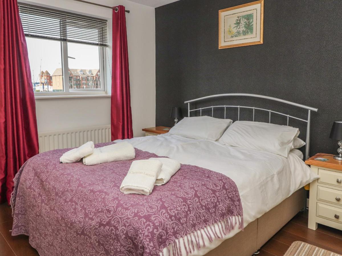 6 Navigation Wharf Holiday home *